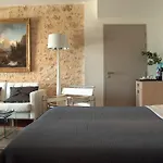 Hotel 5 Lasserre Moulon-sur-Dordogne